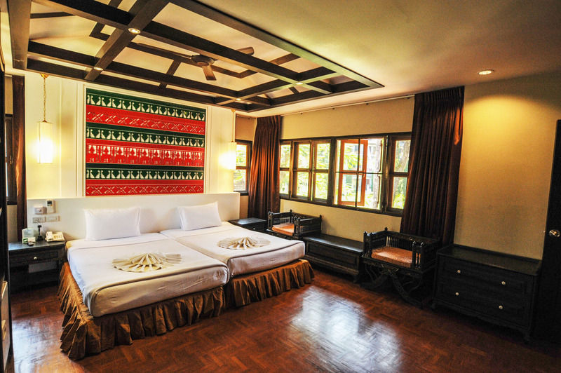 Suan Bua Hotel & Resort Ban Pong  Exterior photo