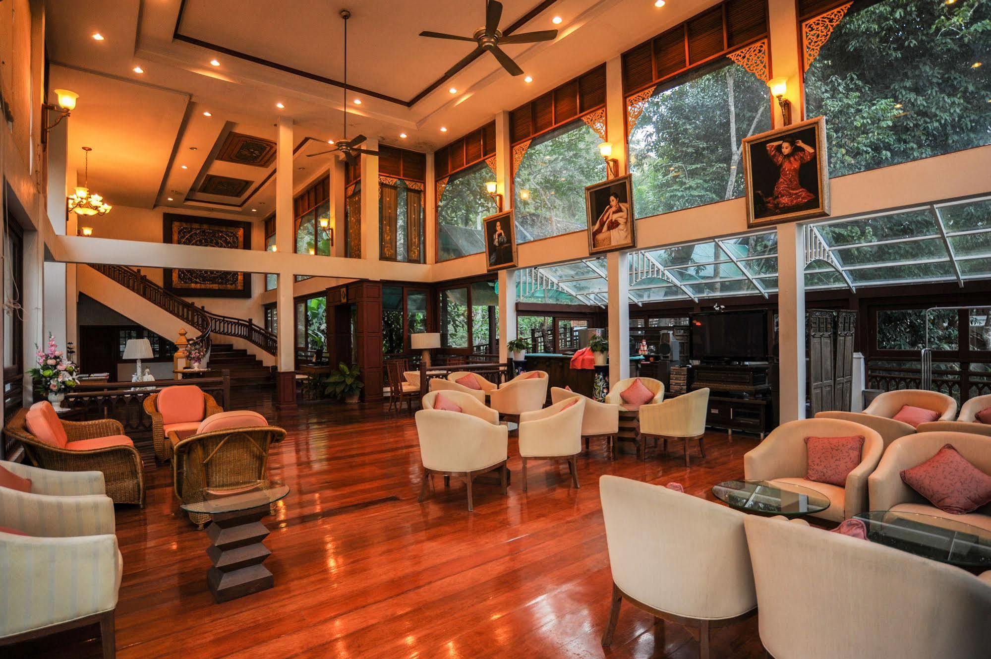 Suan Bua Hotel & Resort Ban Pong  Exterior photo
